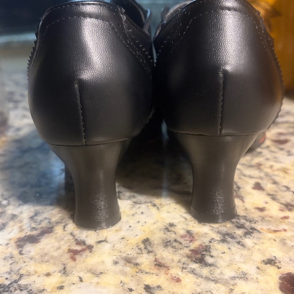 OXFORD🐝VICTORIAN STYLE KITTEN HEEL - Picture 7 of 12